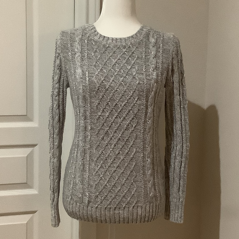 Old Navy Classic Cable Sweater, Size M